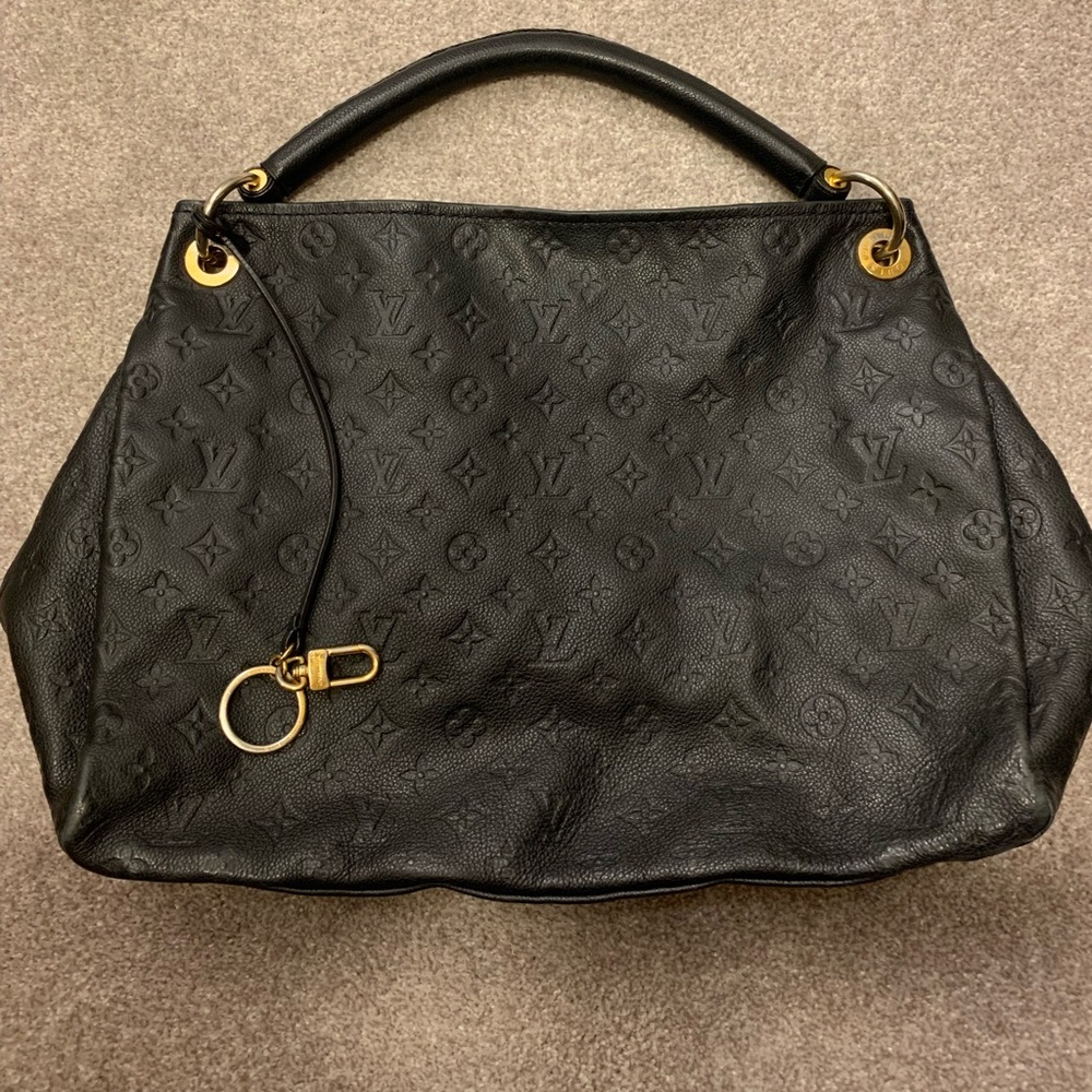 Louis Vuitton Artsy MM Black